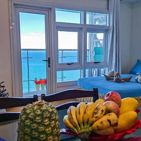 Villa Oceanfront At Arterra, Fast Wifi, Nflix, Kitchen -C à Île de Mactan Extérieur photo