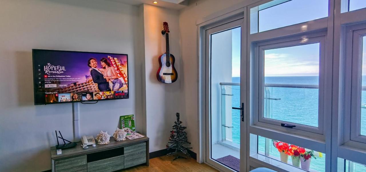 Villa Oceanfront At Arterra, Fast Wifi, Nflix, Kitchen -C à Île de Mactan Extérieur photo